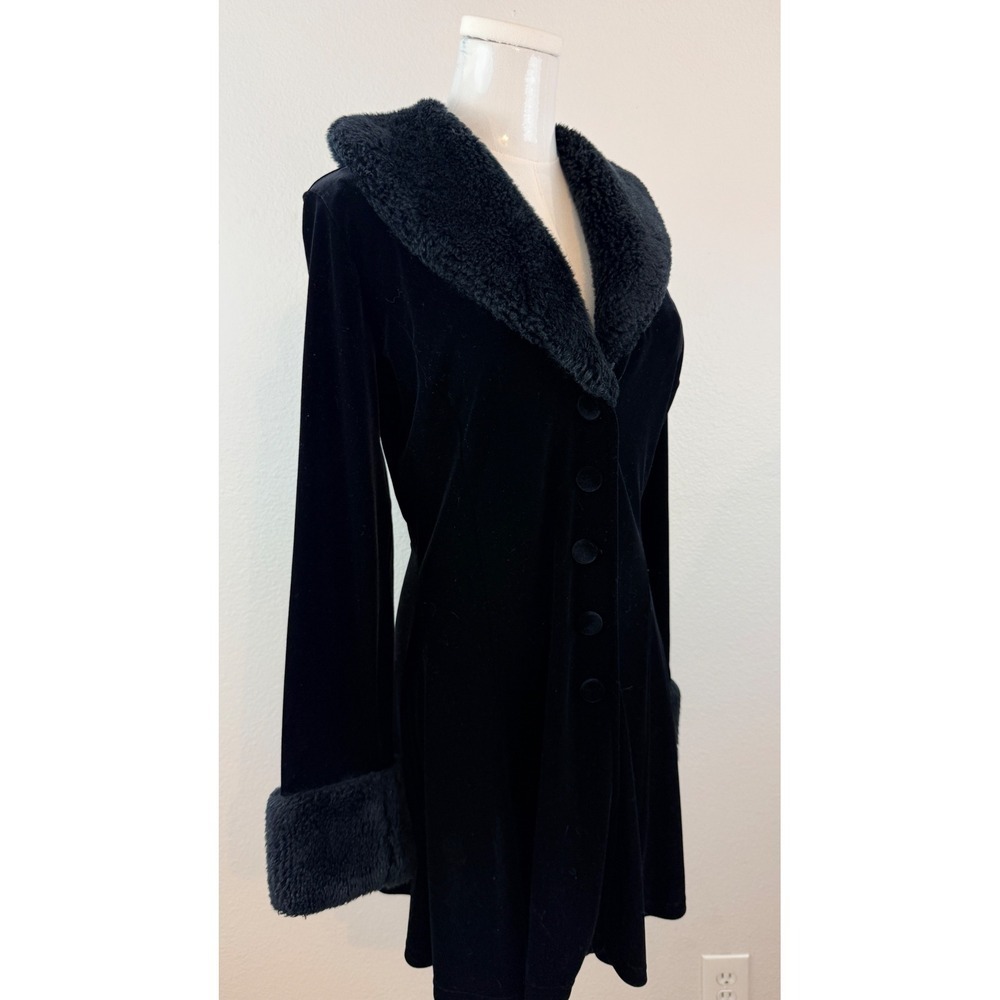 BASIC USA Whimsigoth Goth Black Velvet Faux Fur Trim Button Front Coat Large - Picture 8 of 10
